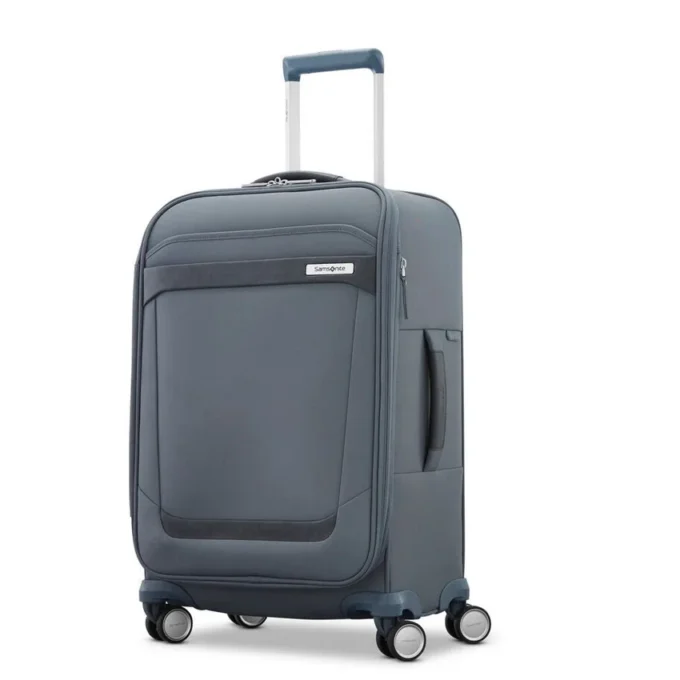 Elevation™ Plus equipaje de mano con ruedas y laterales blandos Elevation™ Plus equipaje de mano con ruedas y laterales blandos
