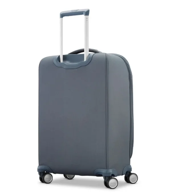 Elevation™ Plus equipaje de mano con ruedas y laterales blandos Elevation™ Plus equipaje de mano con ruedas y laterales blandos