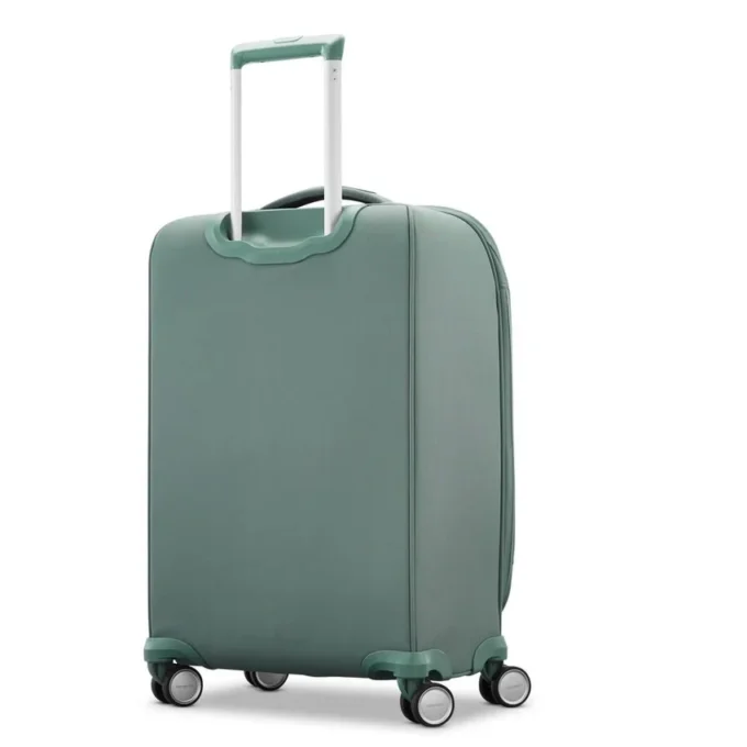 Elevation™ Plus equipaje de mano con ruedas y laterales blandos Elevation™ Plus equipaje de mano con ruedas y laterales blandos