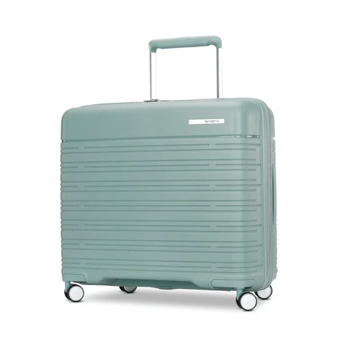 Elevation™ Plus Hard Side Medium Glider™ Elevation™ Plus Hard Side Medium Glider™