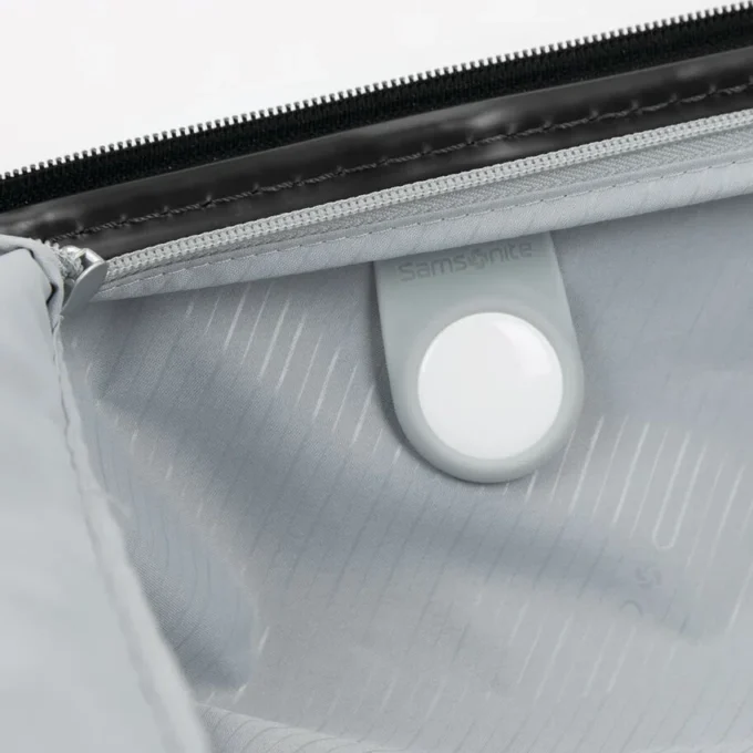 Elevation™ Plus Hard Side Medium Glider™