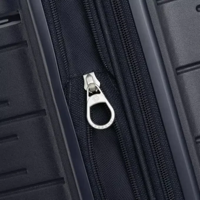 Elevation™ Plus Hard Side Medium Glider™ Elevation™ Plus Hard Side Medium Glider™
