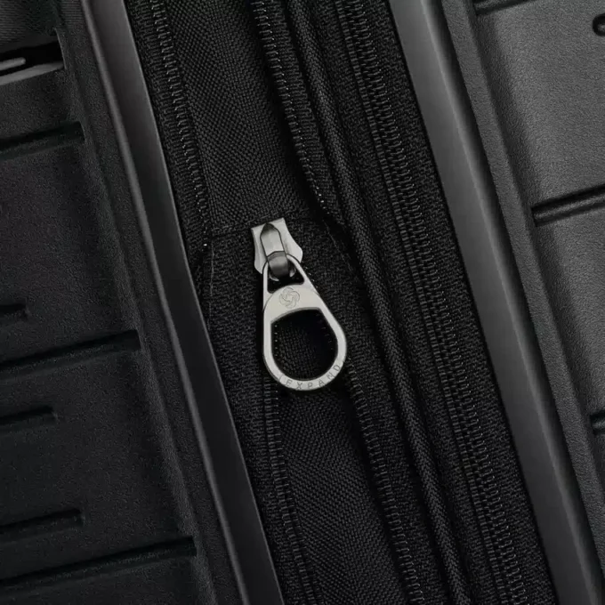 Elevation™ Plus Hard Side Medium Glider™