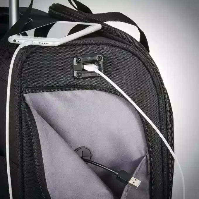 Maleta con ruedas para debajo del asiento y puerto USB Maleta con ruedas para debajo del asiento y puerto USB