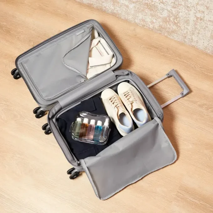Maleta de equipaje de mano con ruedas y carcasa rígida Uplift Maleta de equipaje de mano con ruedas y carcasa rígida Uplift