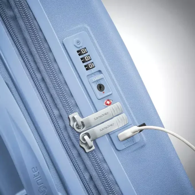 Maleta de equipaje de mano Voltage DLX Global Maleta de equipaje de mano Voltage DLX Global