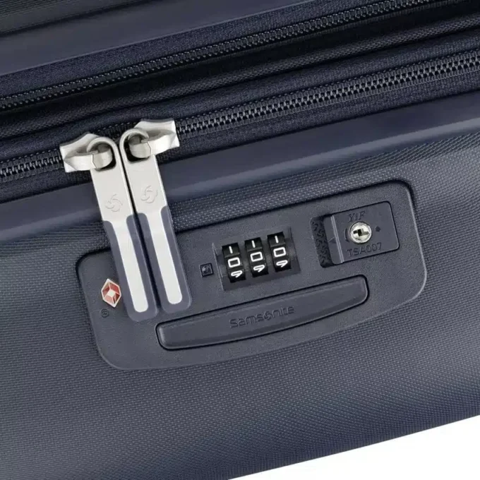 Maleta de mano con ruedas Elevation™ Plus Maleta de mano con ruedas Elevation™ Plus