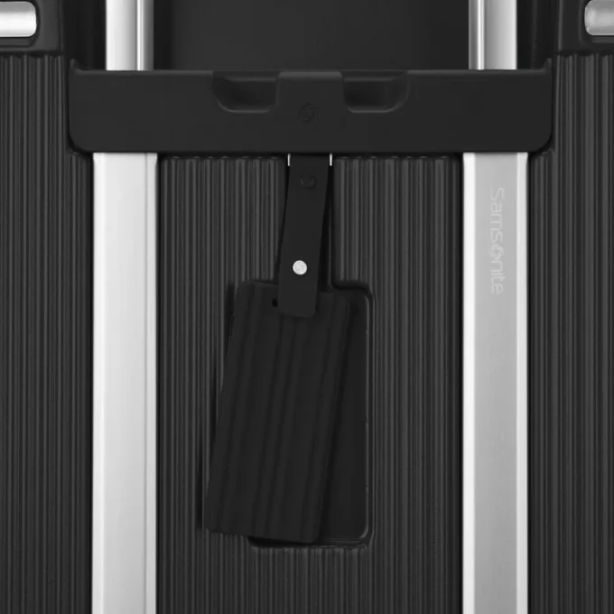 Maleta de equipaje de mano con ruedas y carcasa rígida Silhouette 18 Maleta de equipaje de mano con ruedas y carcasa rígida Silhouette 18